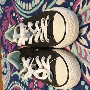 Converse all star low tops